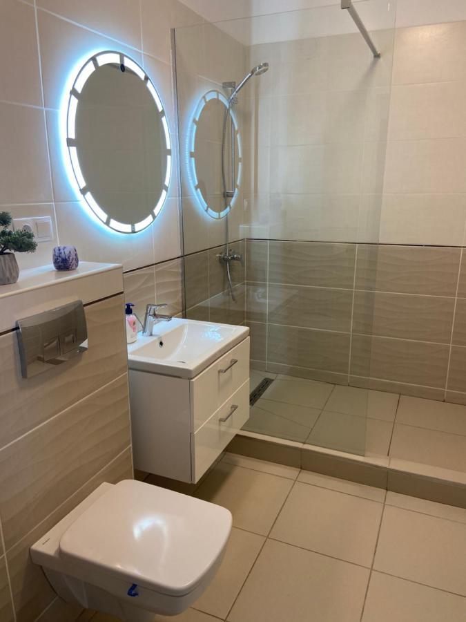 Focus Apartament Floreşti Esterno foto