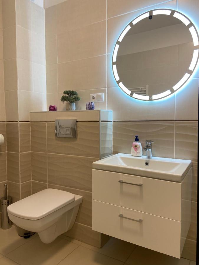 Focus Apartament Floreşti Esterno foto