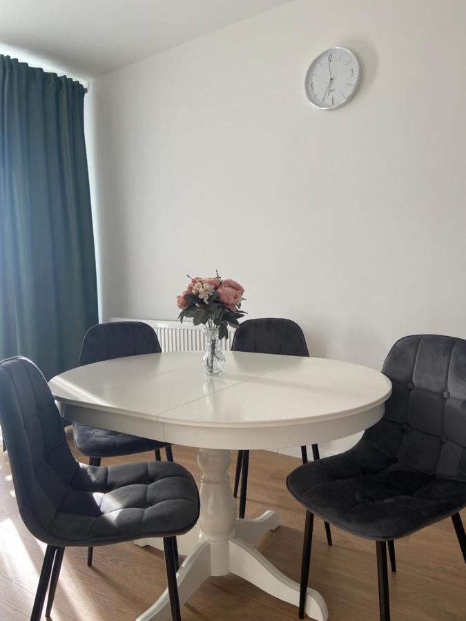 Focus Apartament Floreşti Esterno foto